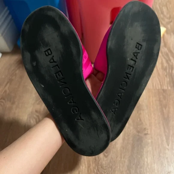 Pink Balenciaga Slides - Picture 3 of 5